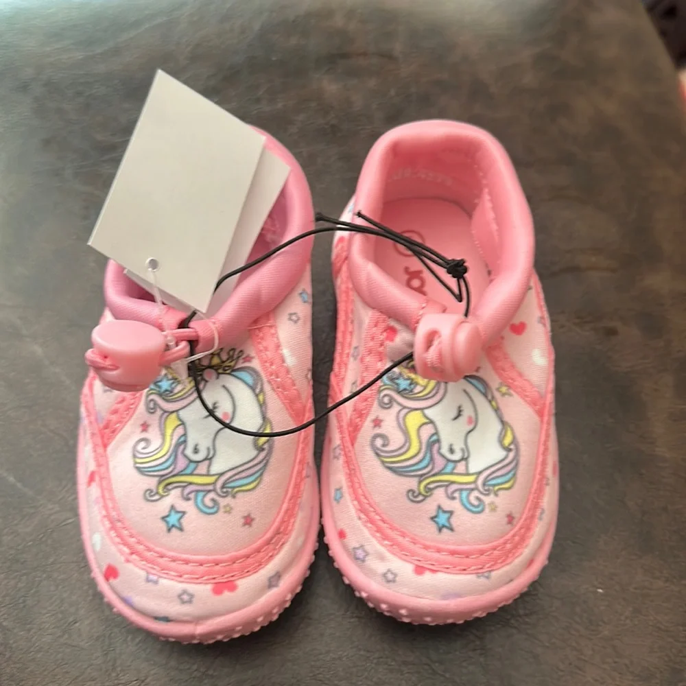 JOSMO PINK UNICORN WATER SHOES: NEW WITH TAGS: SIZE 5